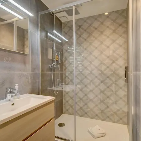 Upstays Banane Center 36m2 *